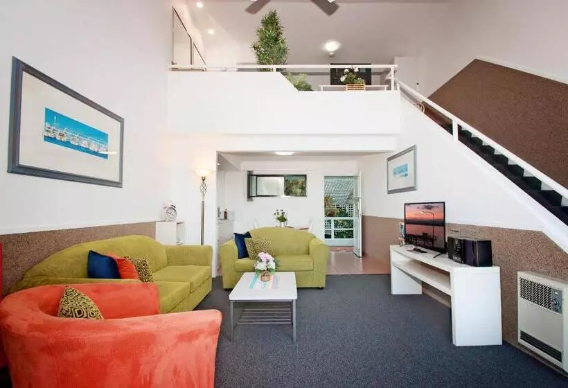 سوییت اجرایی, Sea Spray Motel   Merimbula
