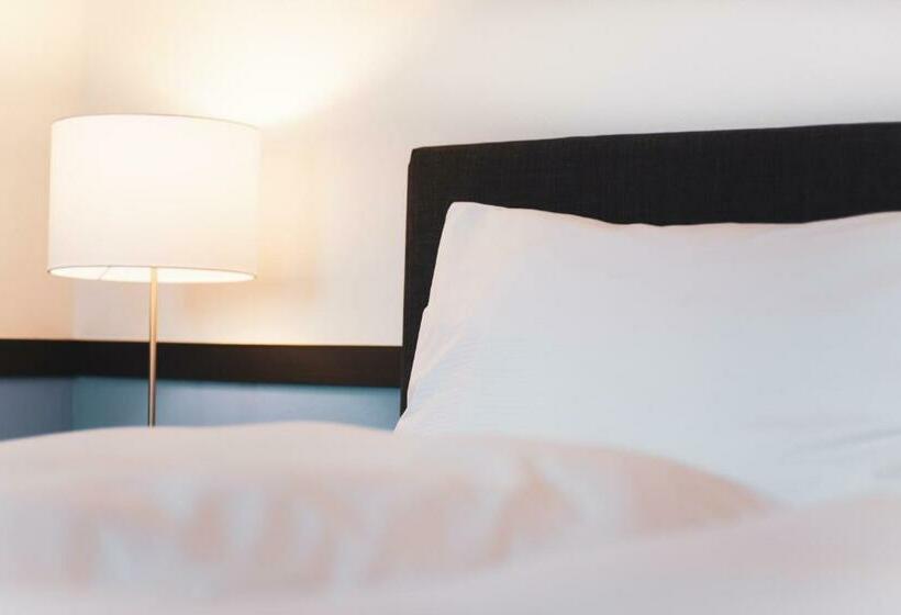 اتاق استاندارد با سرویس بهداشتی مشترک, Pop Up Hotel Krone Zürich