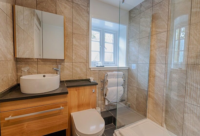 Номер Стандарт, The Edgemoor