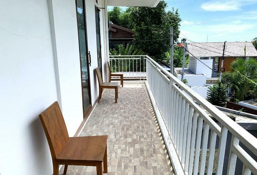 Кровать в Общей Комнате, Ozora Tiying Tutul Hostel Canggu