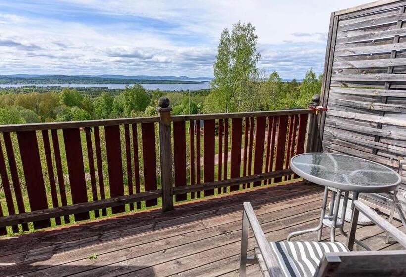 غرفة قياسية مزوَّدة بشُرفة, Soltägtgården