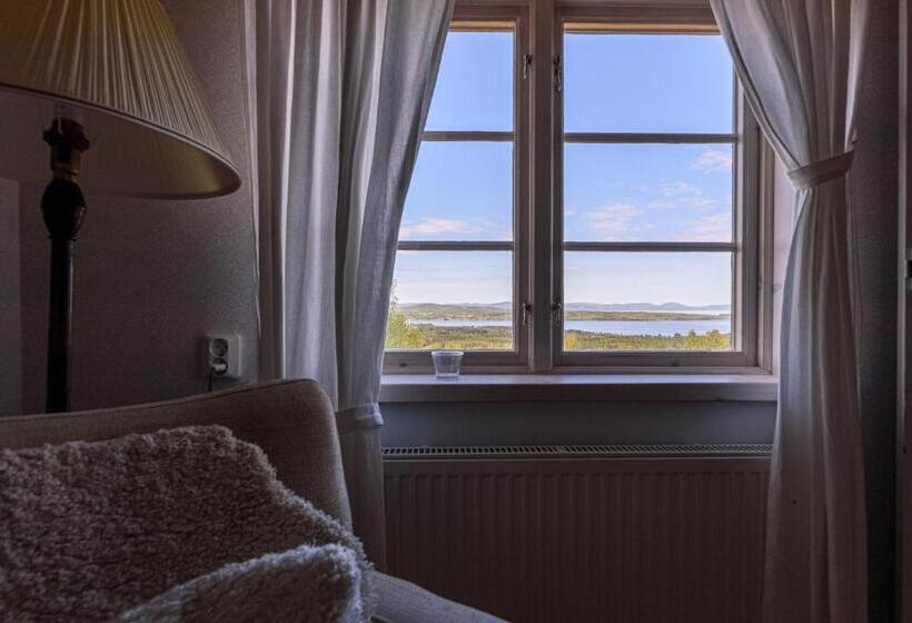 إستوديو قياسى, Soltägtgården