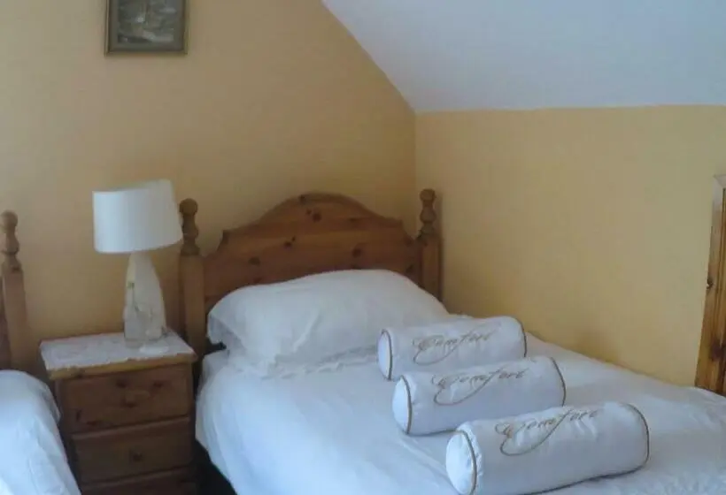 デラックストリプルルーム, Derghaven B&b, Hostel & Self Catering
