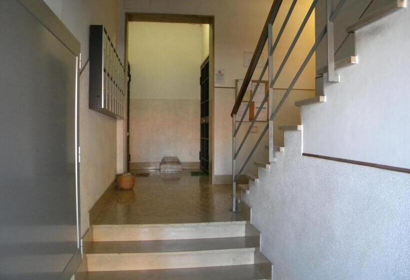 バス共有のスタンダードルーム, Abitaroom