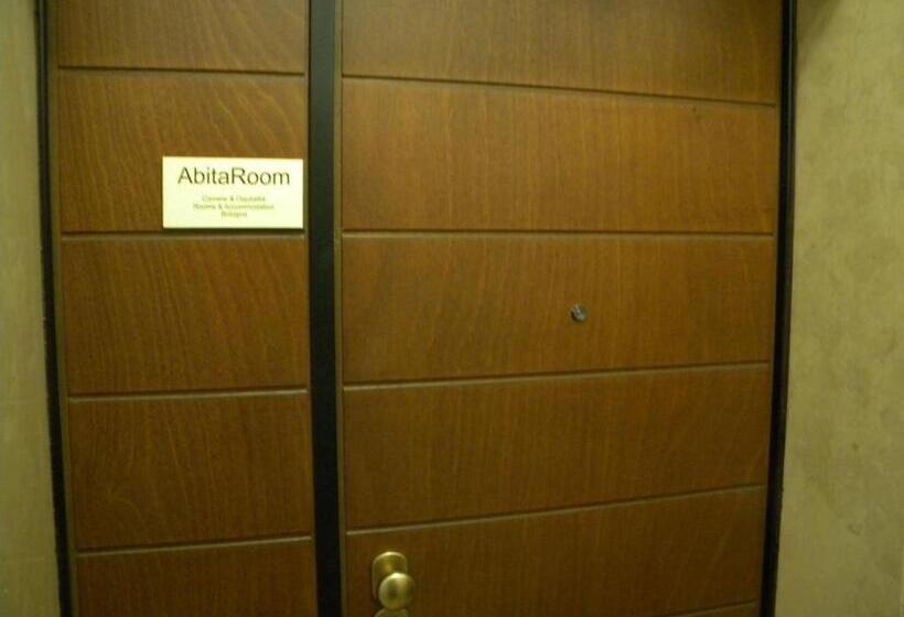 バス共有のスタンダードルーム, Abitaroom