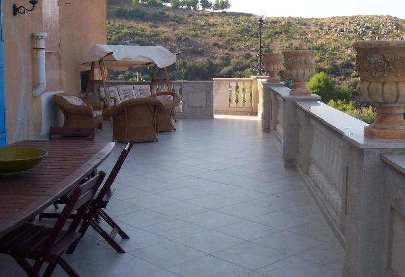 带大床的套房, Villa Marina