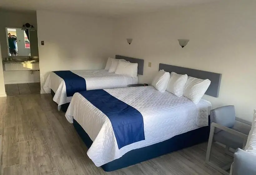 デラックスルーム, Thunderbird Motel