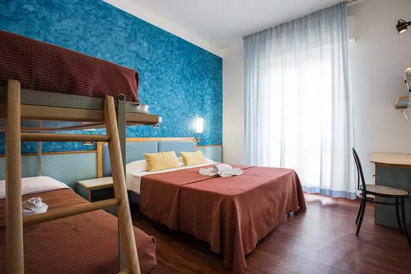 اتاق کلاسیک چهارنفره, Due Mari & Spa