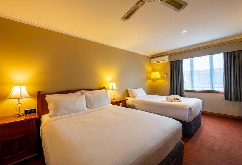 디럭스 룸, Gateway On Monash