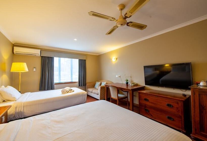 디럭스 룸, Gateway On Monash