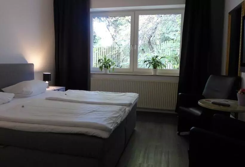 Comfort Yhden Hengen Huone, Heidpark