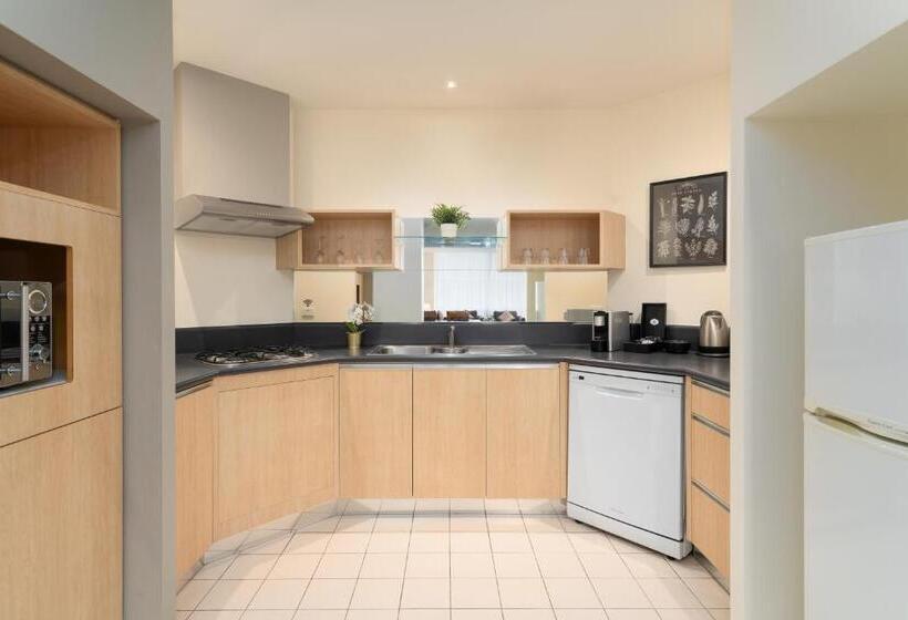 شقة غرفة واحدة, Park Regis Griffin Suites