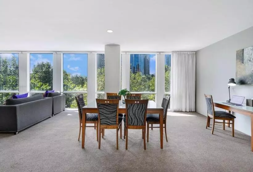 Huoneisto 2 Makuuhuonetta, Park Regis Griffin Suites