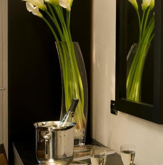 Habitación Estándar, Sonya