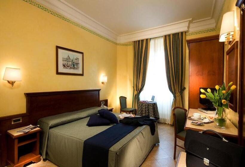 Habitación Estándar, Sonya