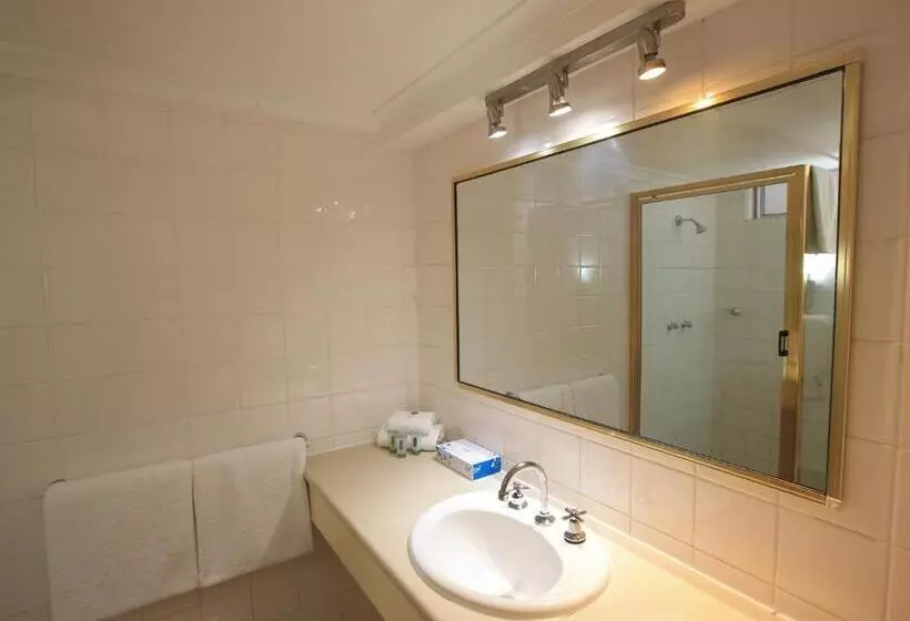 اتاق لوکس با تخت بزرگ, Stay At Alice Springs
