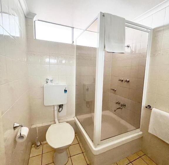 اتاق لوکس با تخت بزرگ, Stay At Alice Springs