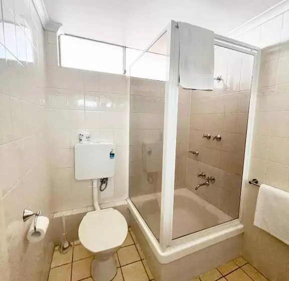 اتاق لوکس با تخت بزرگ, Stay At Alice Springs