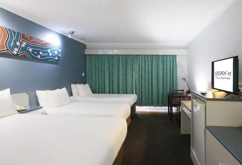 اتاق خانوادگی, Stay At Alice Springs