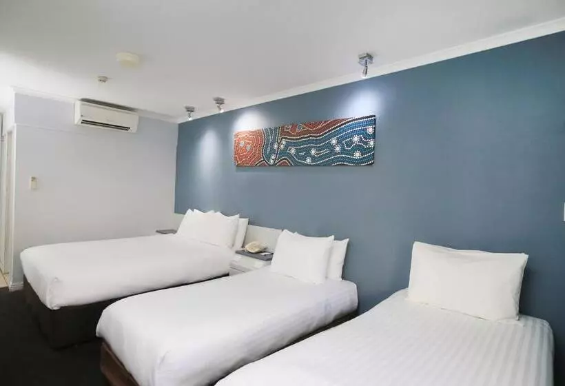 اتاق خانوادگی, Stay At Alice Springs