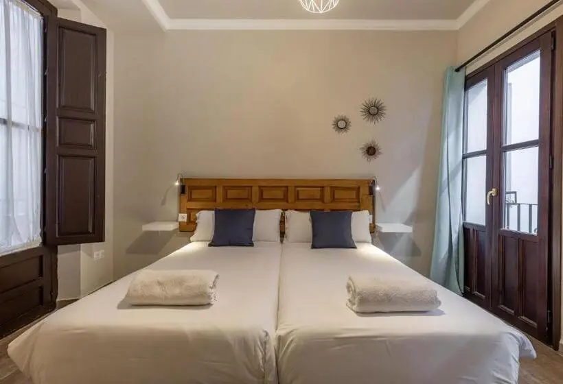 آپارتمان 2 خوابه, Apartamentos Alhambra Granada 3000