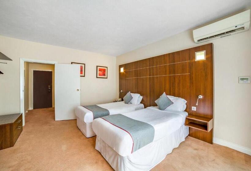 スタンダードルーム, The Bridge House