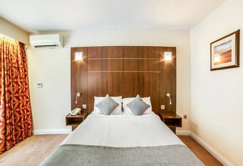 スタンダードルーム, The Bridge House