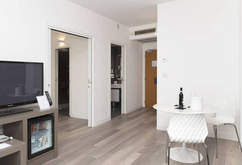 ジュニアスイート, City Hotel & Suites