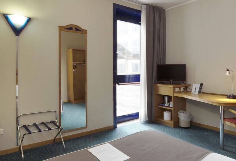 身障者適用スーペリアールーム, City Hotel & Suites