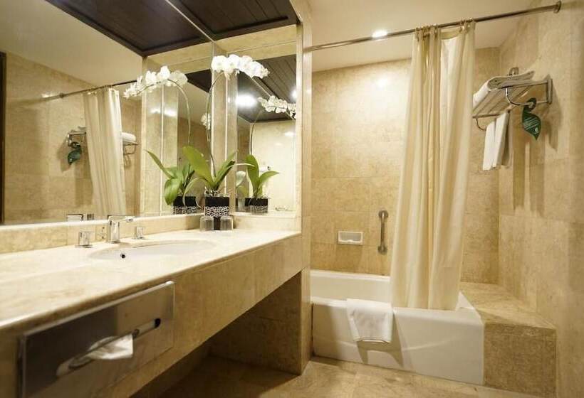 اتاق لوکس, Grand Diamond Hotel Yogyakarta