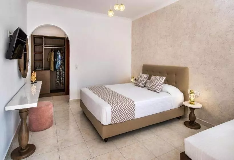 اتاق سوپریور, Astir Thira