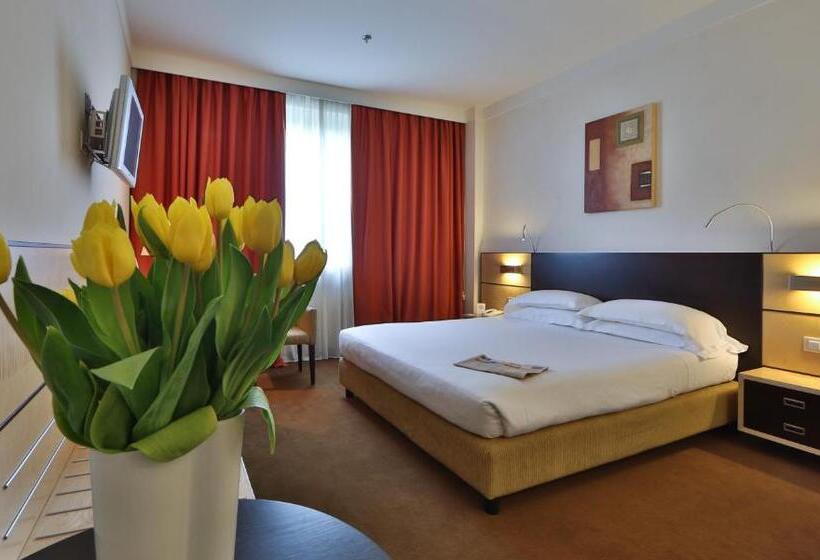 غرفة قياسية, Best Western Plus Hotel Le Favaglie