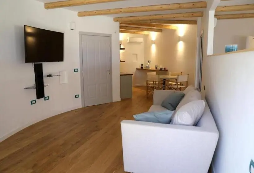 سوییت, Club Esse Roccaruja