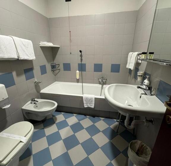 اتاق استاندارد, Continental