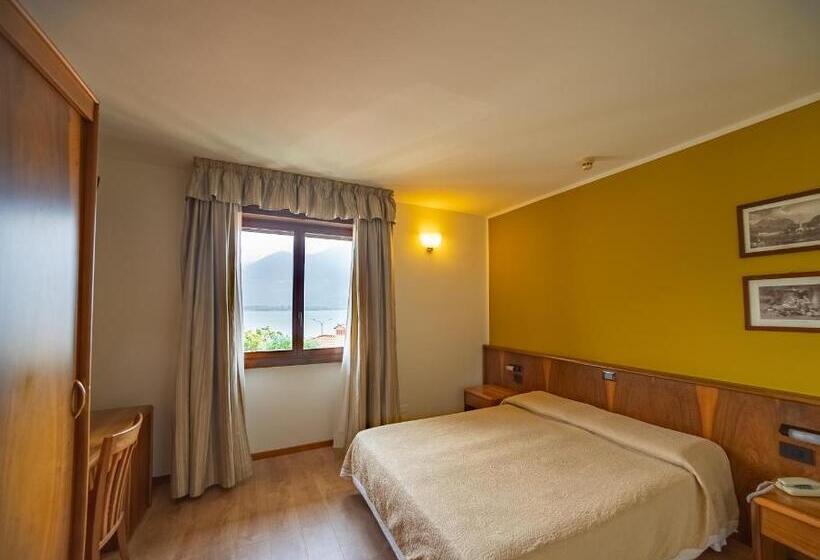 اتاق استاندارد با چشمانداز دریاچه, Continental