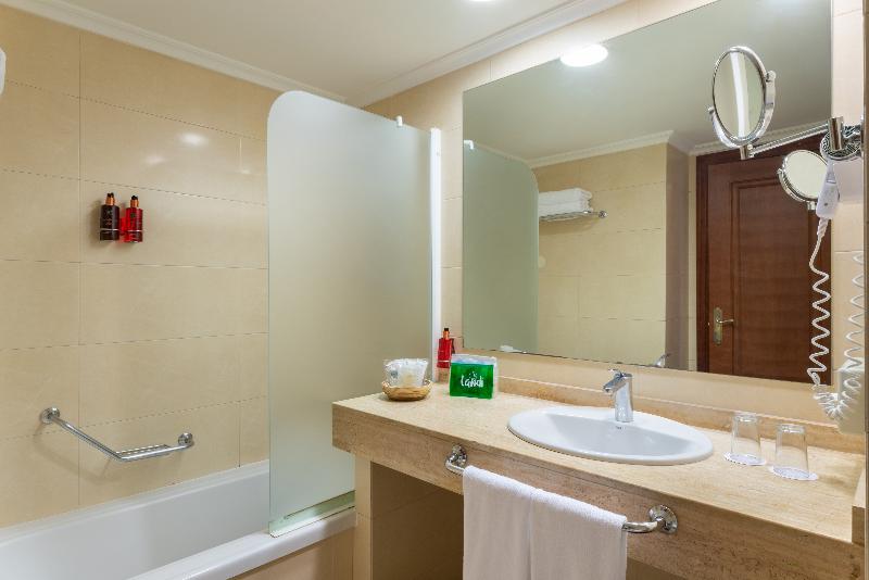 סוויטת ג'וניור, Elizabeth