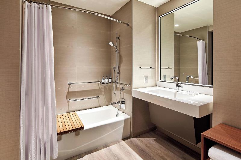 プレミアムルーム, Hilton Garden Inn Montreal Airport