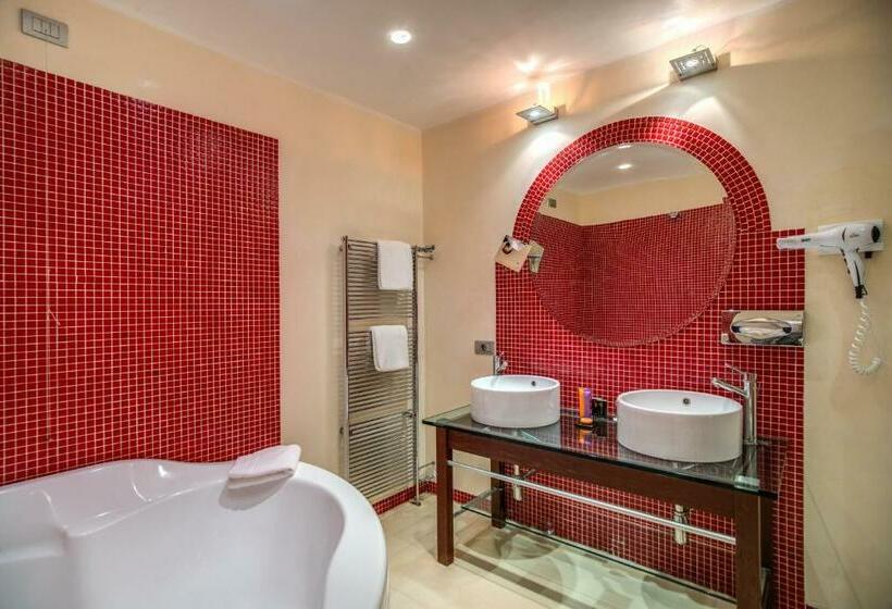 سوییت جونیور, La Griffe Hotel Roma