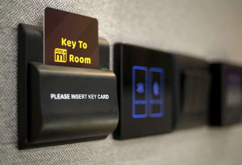 اتاق سوپریور با بالکن, Mi Bencoolen