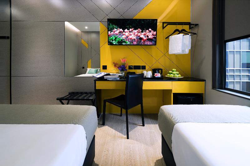 اتاق استاندارد سه نفره, Mi Bencoolen