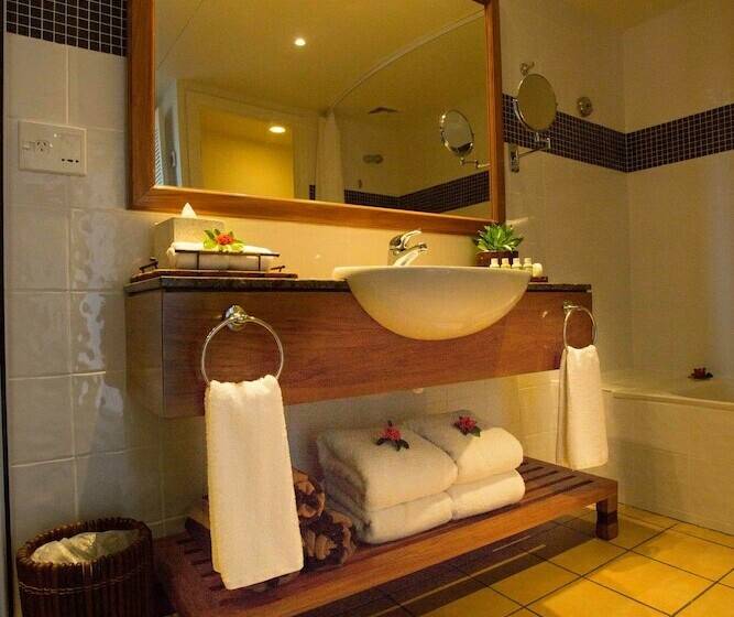 غرفه قياسيه سريرين مزدوجين, Outrigger Fiji Beach Resort