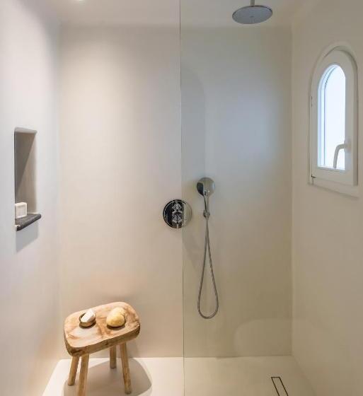 سوئیت با چشم‌انداز, Porto Fira Suites