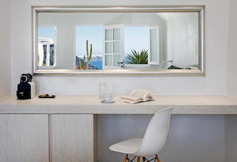 سوئیت با چشم‌انداز, Porto Fira Suites