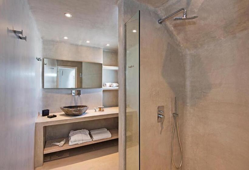 سوئیت سینیور, Porto Fira Suites