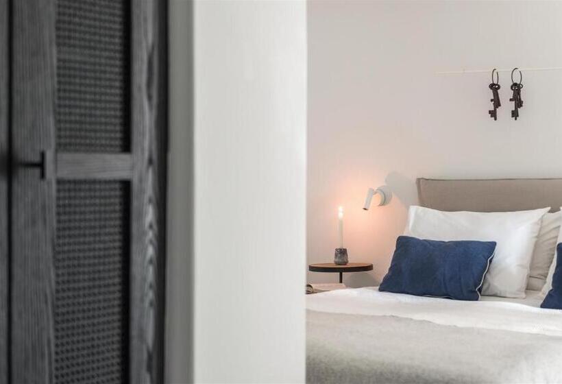 سوئیت با چشم‌انداز, Porto Fira Suites