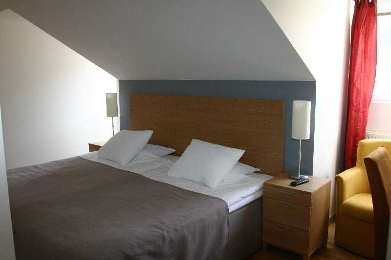 스탠다드 룸, Rex