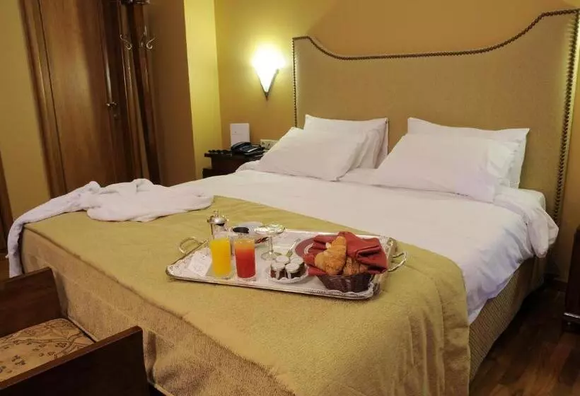 سوییت جونیور, Warwick Palm Beach