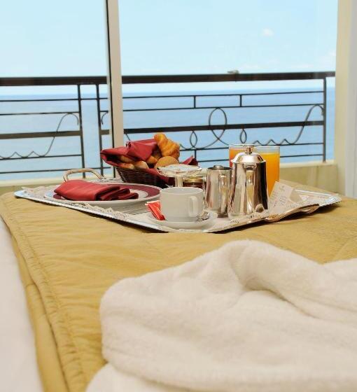 海の見えるエクゼクティブスイート, Warwick Palm Beach