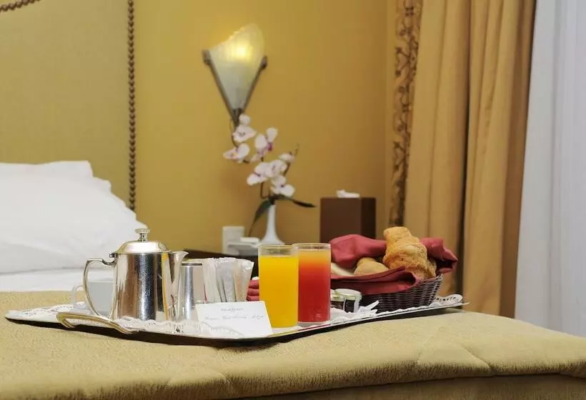 سوئیت سینیور, Warwick Palm Beach