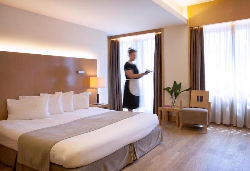 جناح جونيور, Lazart Hotel, Trademark Collection By Wyndham